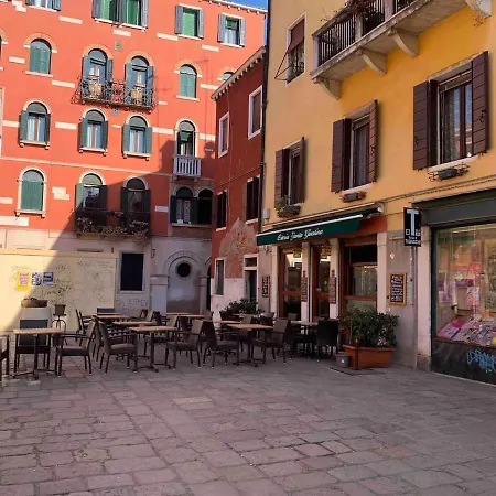 Wonderful Loft Between Rialto And San Marco Apartment *